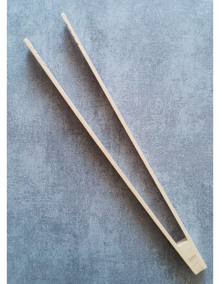 Kleště dřevěné, rozměry - 32 x 6 cm